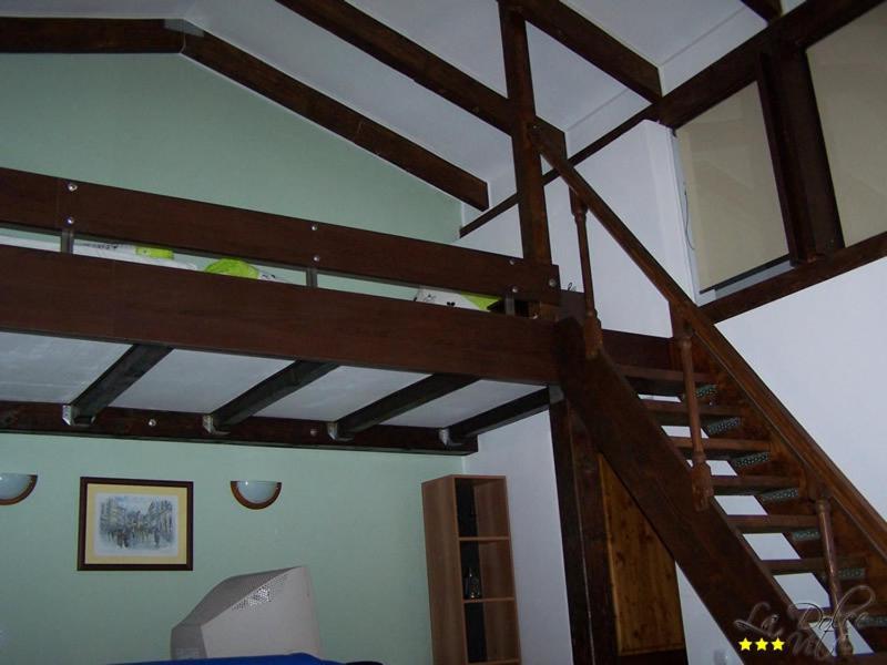 Pensiunea La Dolce Vita Băile Herculane Kamer foto