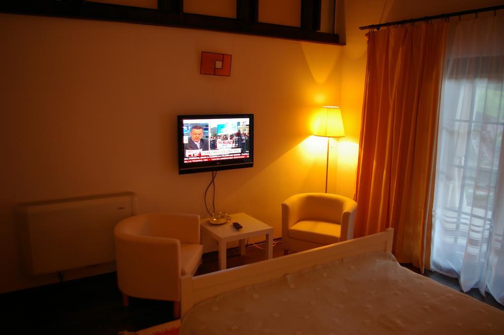 Pensiunea La Dolce Vita Băile Herculane Buitenkant foto